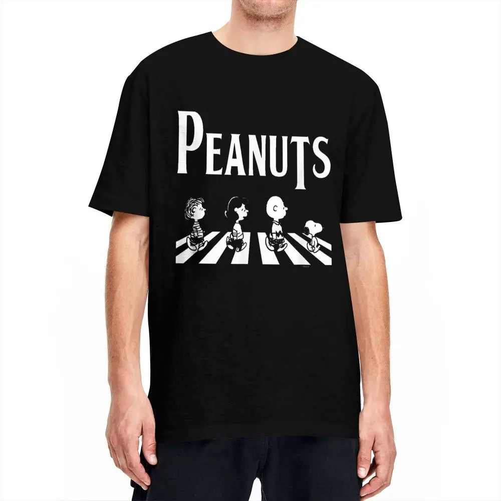 Peanuts Snoopy Crossing Road T Shirt Men 100% Cotton Fashion for Male T-Shirt Round Collar Tee Shirt Short Sleeve Clothes Summer